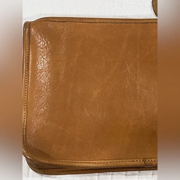 COACH :: CLUTCH - Picture 8 of 15